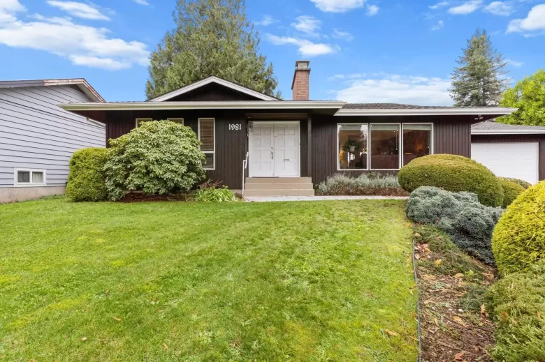 1981 POWELL CRESCENT image #1