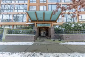 414 3588 VANNESS AVENUE, Vancouver East, Vancouver, BC