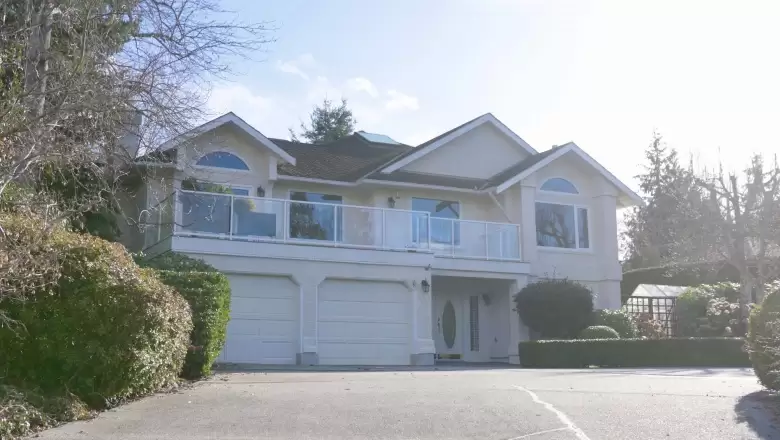 6473 GALE AVENUE NORTH, Sechelt, BC