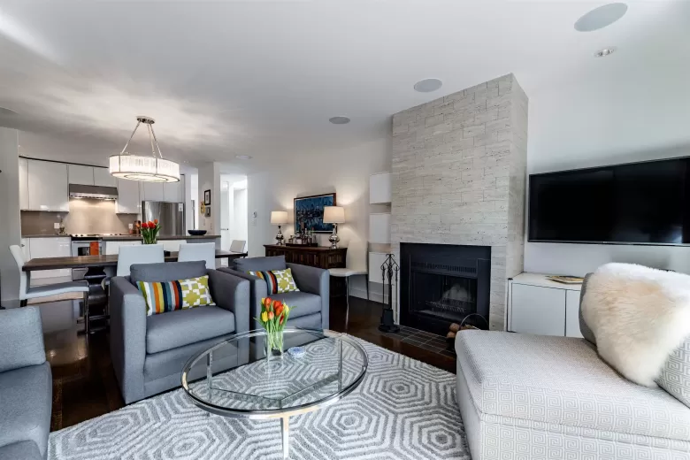 319 333 WETHERSFIELD DRIVE image #1