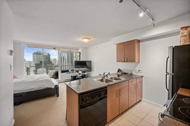 1511 610 GRANVILLE STREET image #1