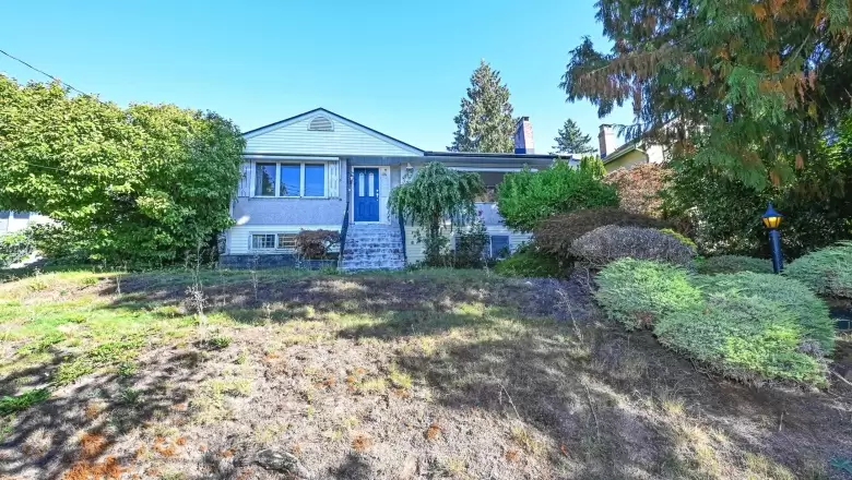 4419 MARINE DRIVE image #1