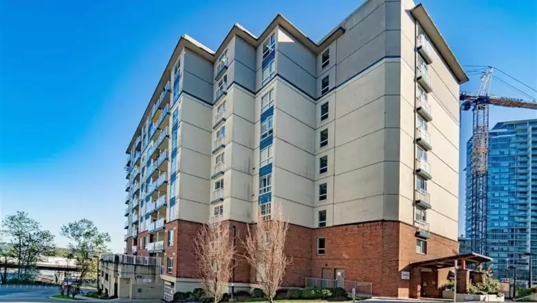 702 200 KEARY STREET image #1