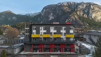 204 37762 THIRD AVENUE, Squamish, Squamish, BC