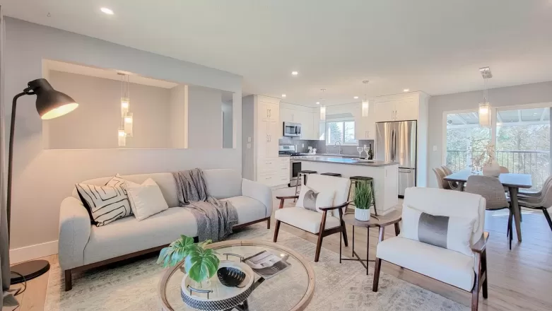 26440 29 AVENUE image #1