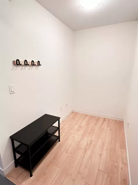 412 8600 PARK ROAD image #2