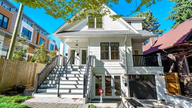 2161 GUELPH STREET image #1
