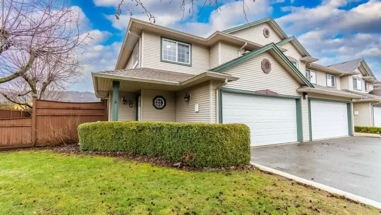 24 1530 MACKAY CRESCENT image #1