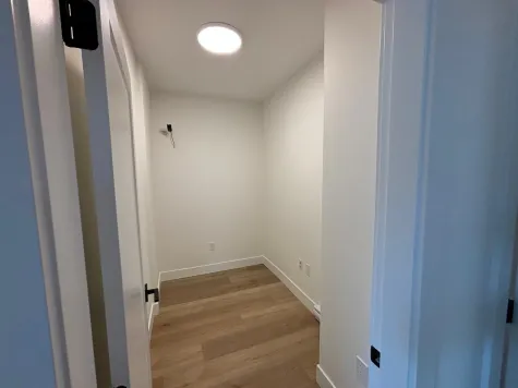 103 20286 72B AVENUE image #2