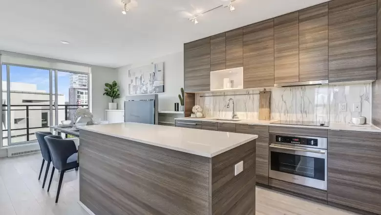 908 13398 104 AVENUE image #1