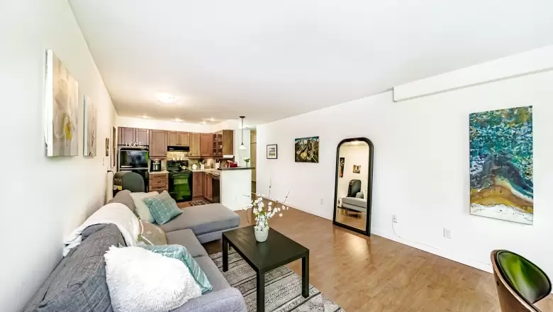 204 2222 CAMBRIDGE STREET, Vancouver, BC