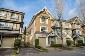 33 6747 203 STREET, Langley, Langley, BC