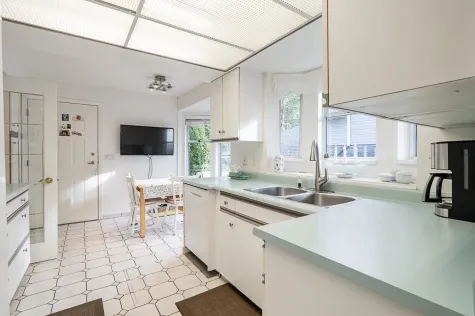 9292 GOLDHURST TERRACE image #2