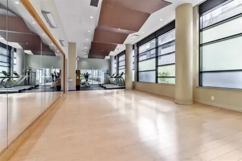 916 7988 ACKROYD ROAD image #4