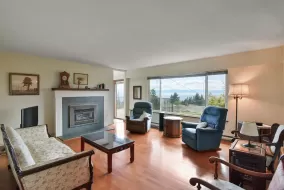 4938 LAUREL AVENUE, Sunshine Coast, Sechelt, BC