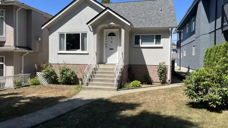 2579 E 6TH AVENUE image #1