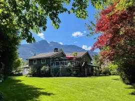 41260 MEADOW AVENUE, Squamish, Squamish, BC