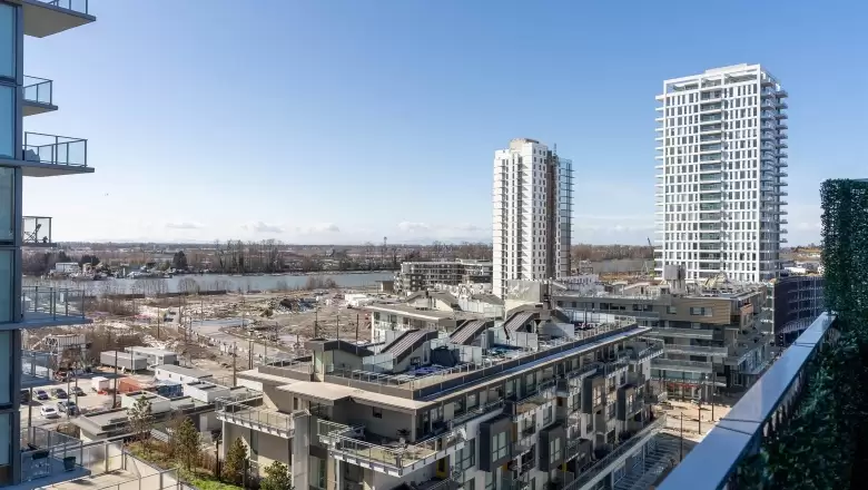 1018 3557 SAWMILL CRESCENT image #1
