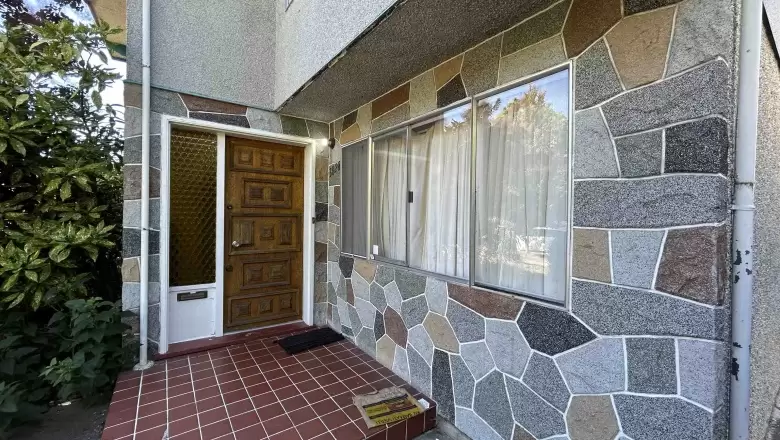 3028 E 56TH AVENUE image #1