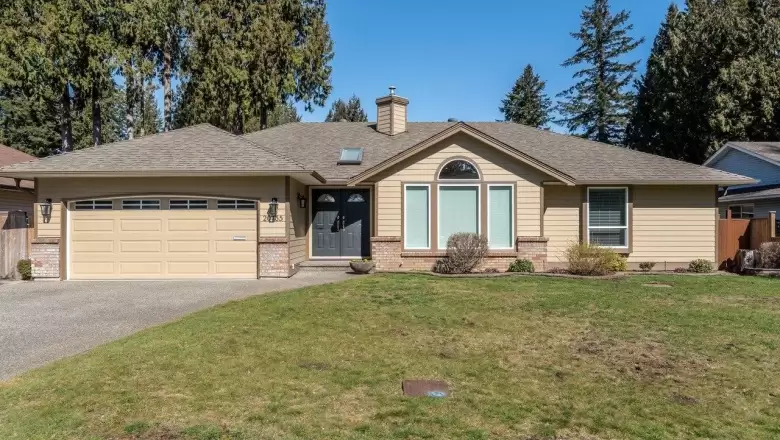 20735 117 AVENUE image #1