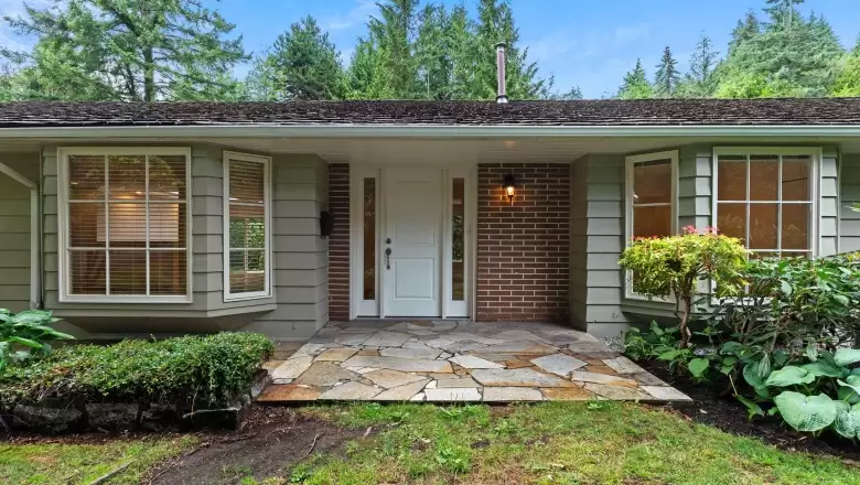 3885 SHARON DRIVE image #1