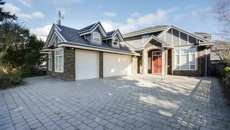 8520 CALDER ROAD image #1