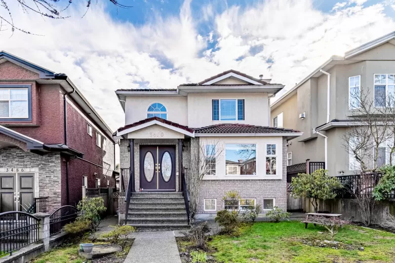 3480 E 4TH AVENUE image #1