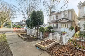 498 E 19TH AVENUE, Vancouver East, Vancouver, BC