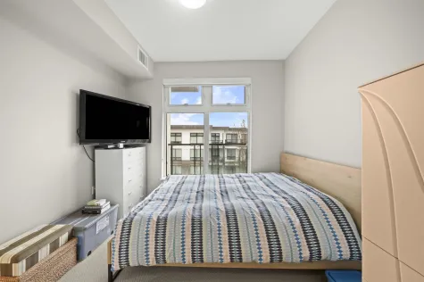 420 9388 ODLIN ROAD image #4