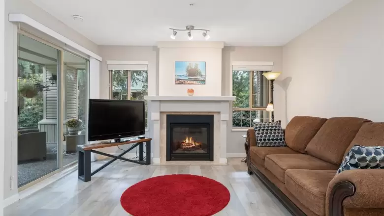 108 22025 48 AVENUE image #1