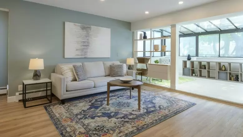 208 2125 YORK AVENUE image #1