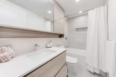 403 595 AUSTIN AVENUE image #3
