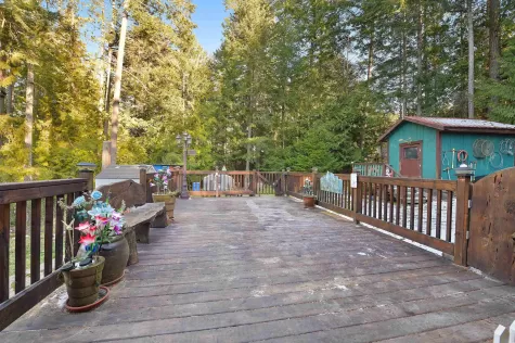 714 CHARTER ROAD image #2