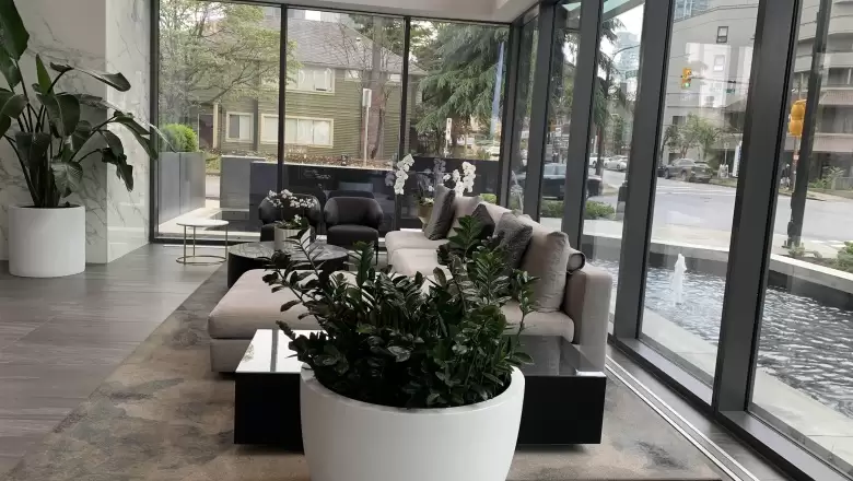 1503 4711 HAZEL STREET image #1