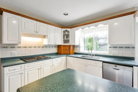 20713 90 AVENUE image #1