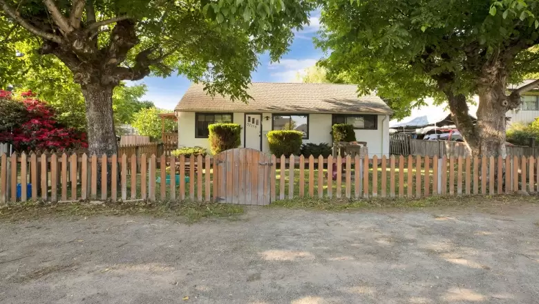 32115 VAN VELZEN AVENUE image #1