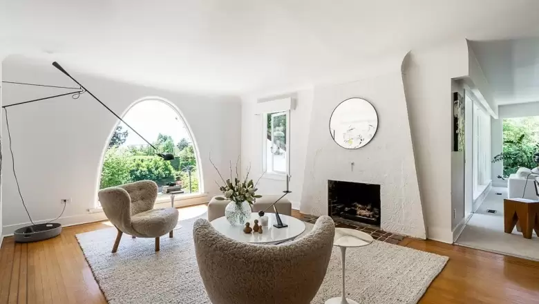 2859 BELLEVUE AVENUE image #1