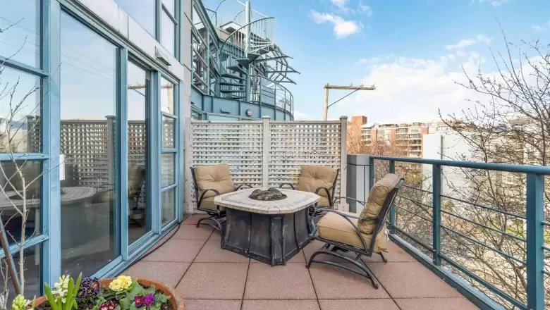 302 1630 W 1ST AVENUE image #1
